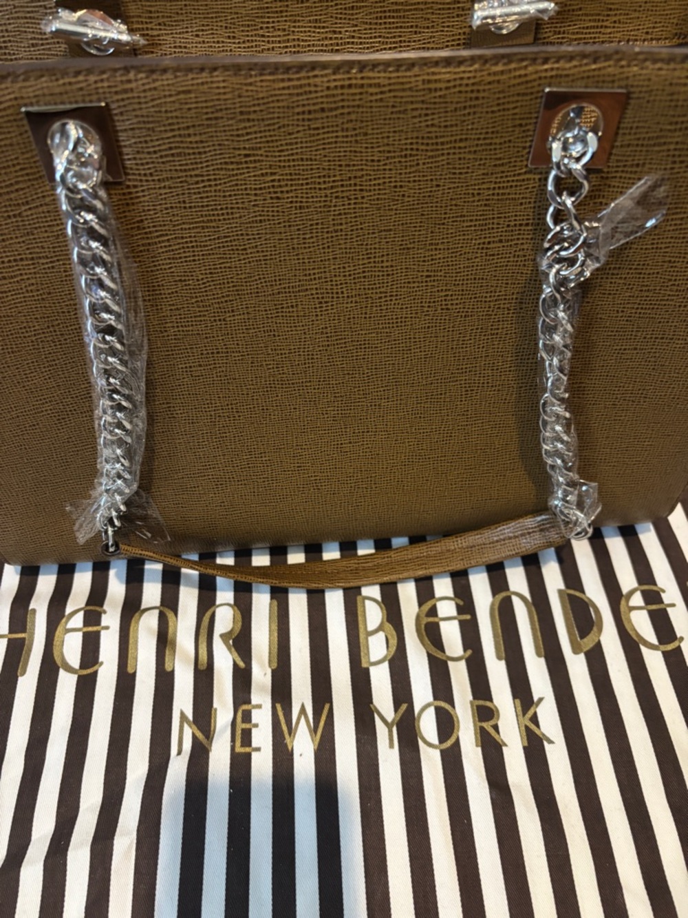 Henri Bendel Waldorf Leather Tote Bag - never used - Picture 7 of 7